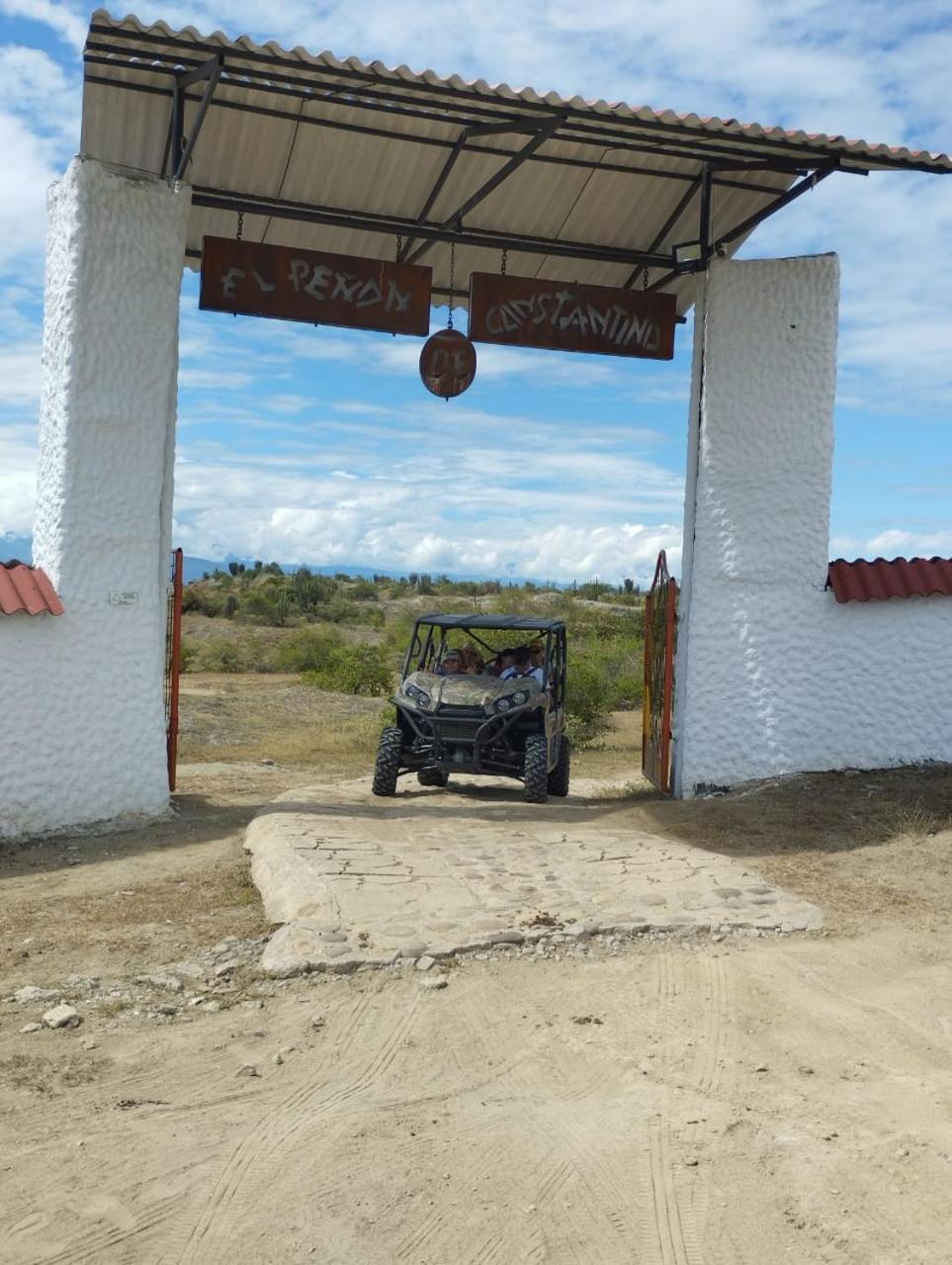 El Penon De Constantino - Tatacoa Hotel Villavieja Exterior photo