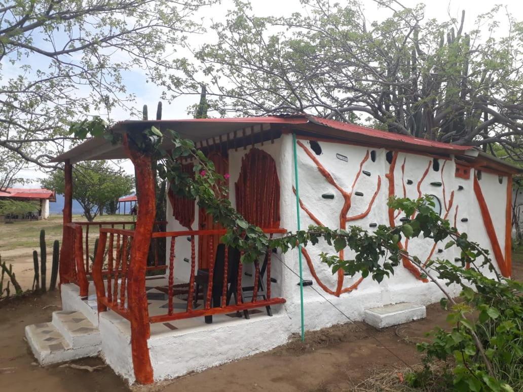 El Penon De Constantino - Tatacoa Hotel Villavieja Exterior photo